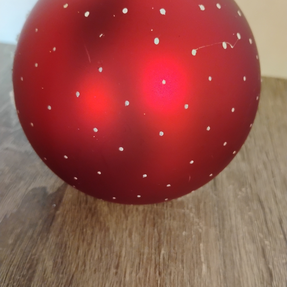 Robert Stanley Christmas Snow Glass Ornament - Picture 6 of 7
